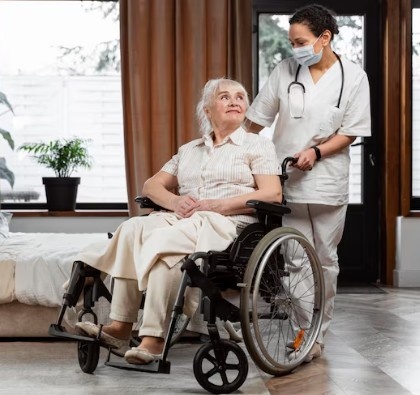 Best Elder Care Centre in Delhi