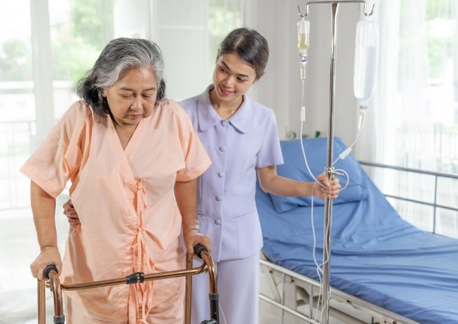 Nurse for Home Care in Delhi